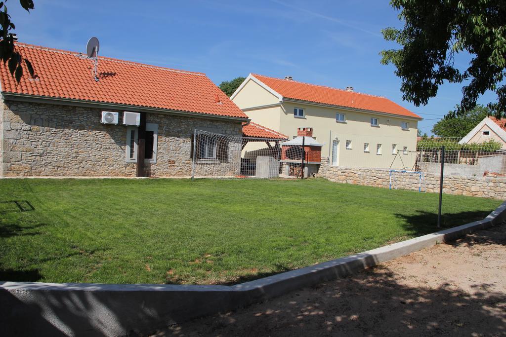 Rural House Gluic Villa Bogatić Værelse billede